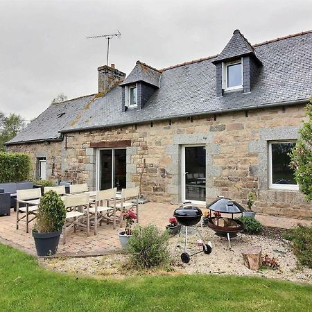 Maison A La Campagne Louargat Exteriér fotografie