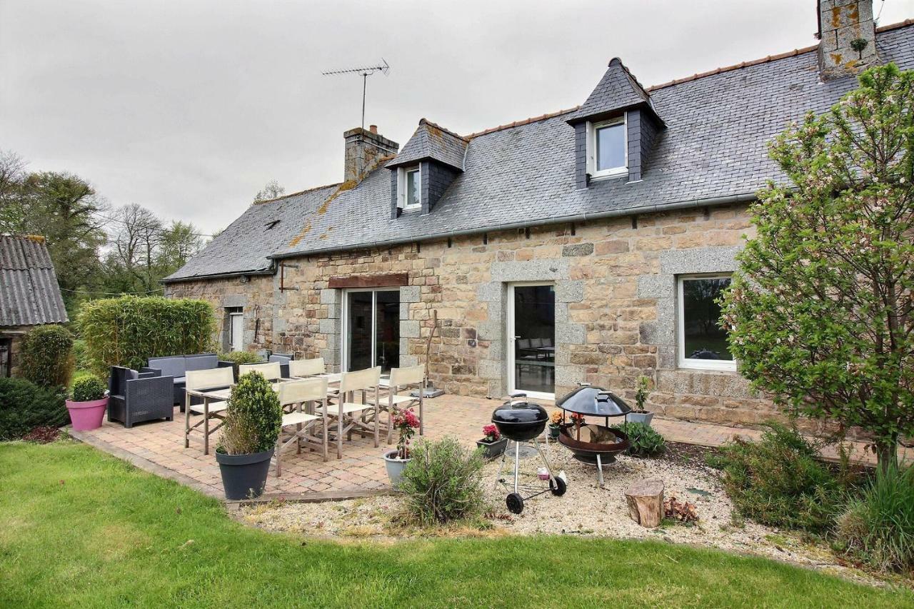 Maison A La Campagne Louargat Exteriér fotografie